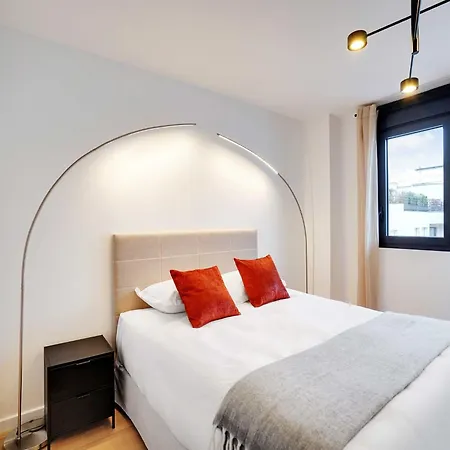 Sleek & Refined - * Levallois-Perret